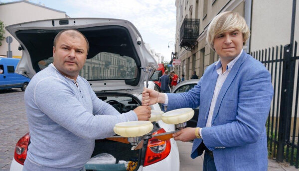 HANDLARZE. NA ZLECENIE